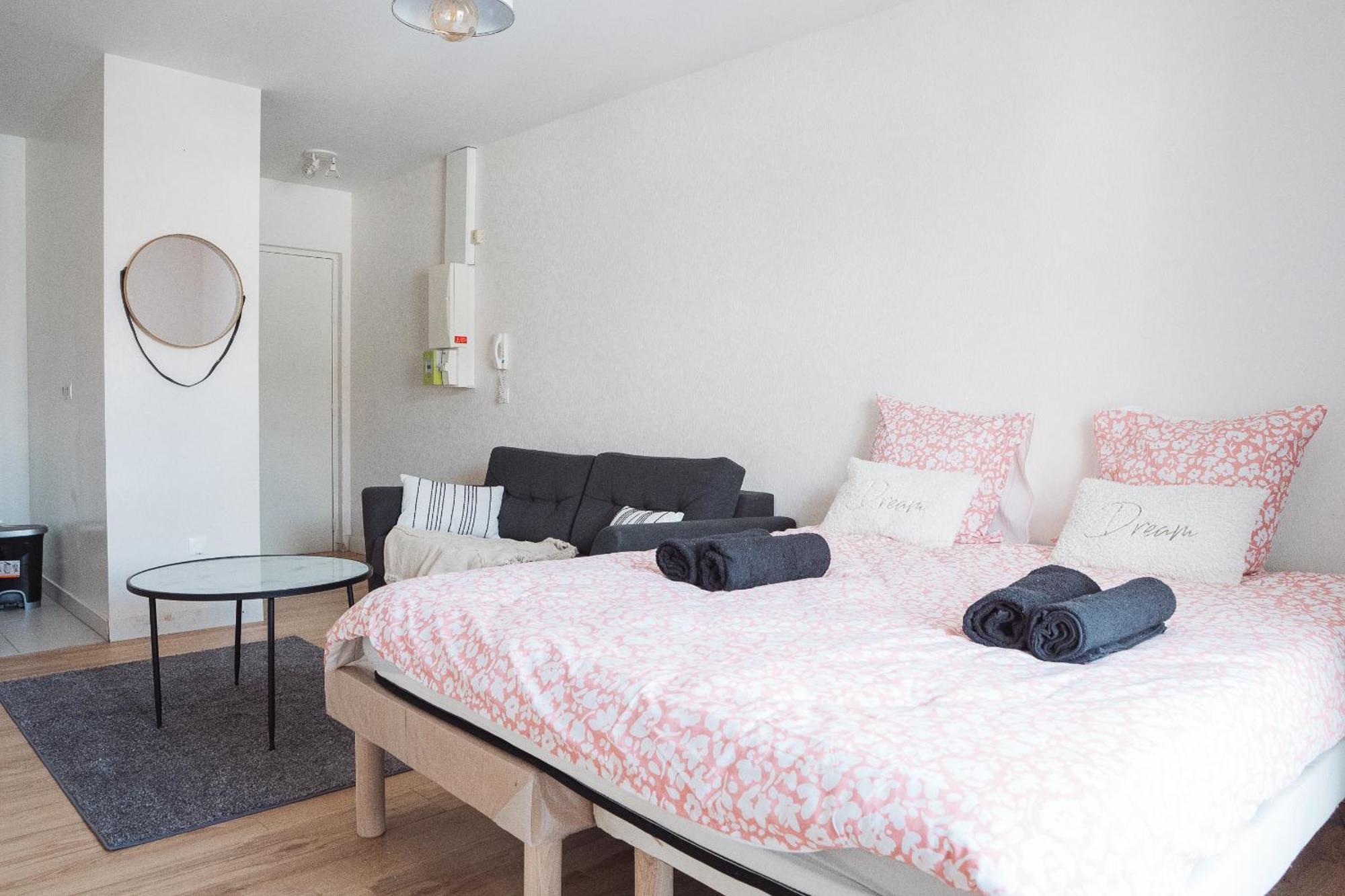Apartament Cosy Studio Entre Paris Et Disneyland Paris Esbly Zewnętrze zdjęcie
